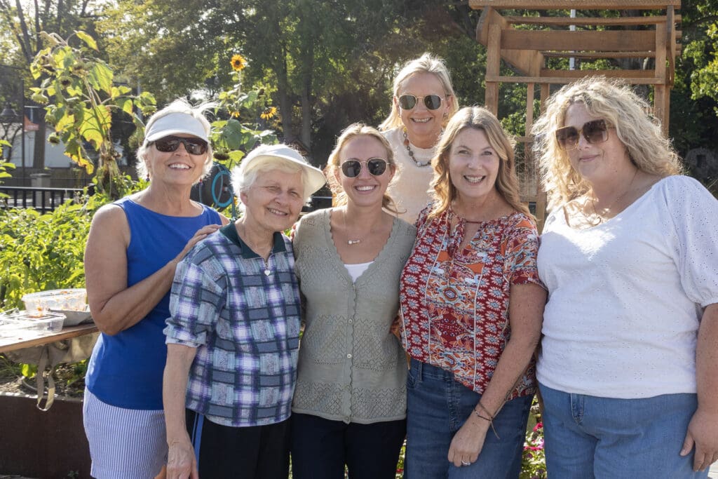 garden gals garden group